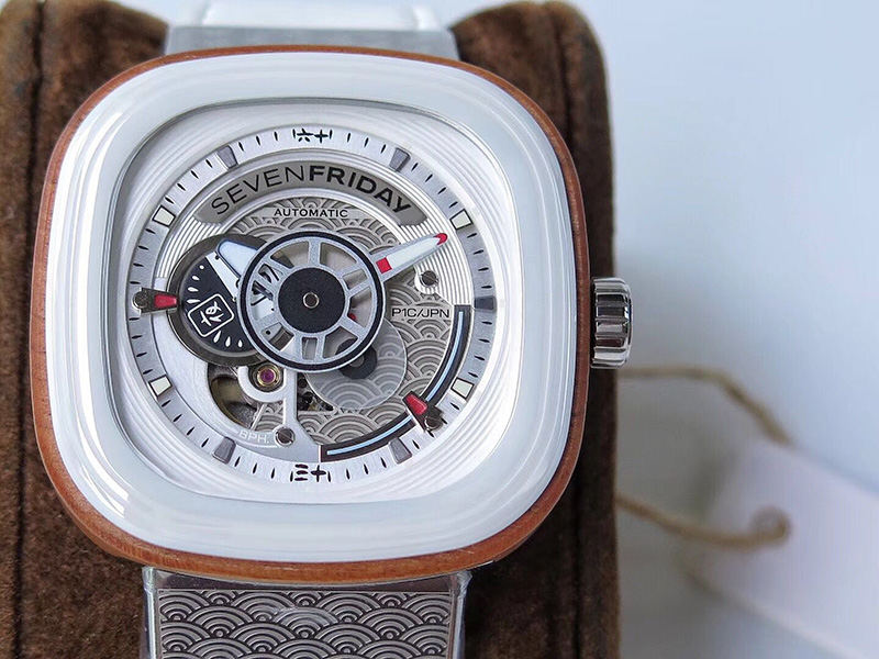 SV 七个星期五sevenfriday SF-P1B/03-X027日本东京樱花限量款对比